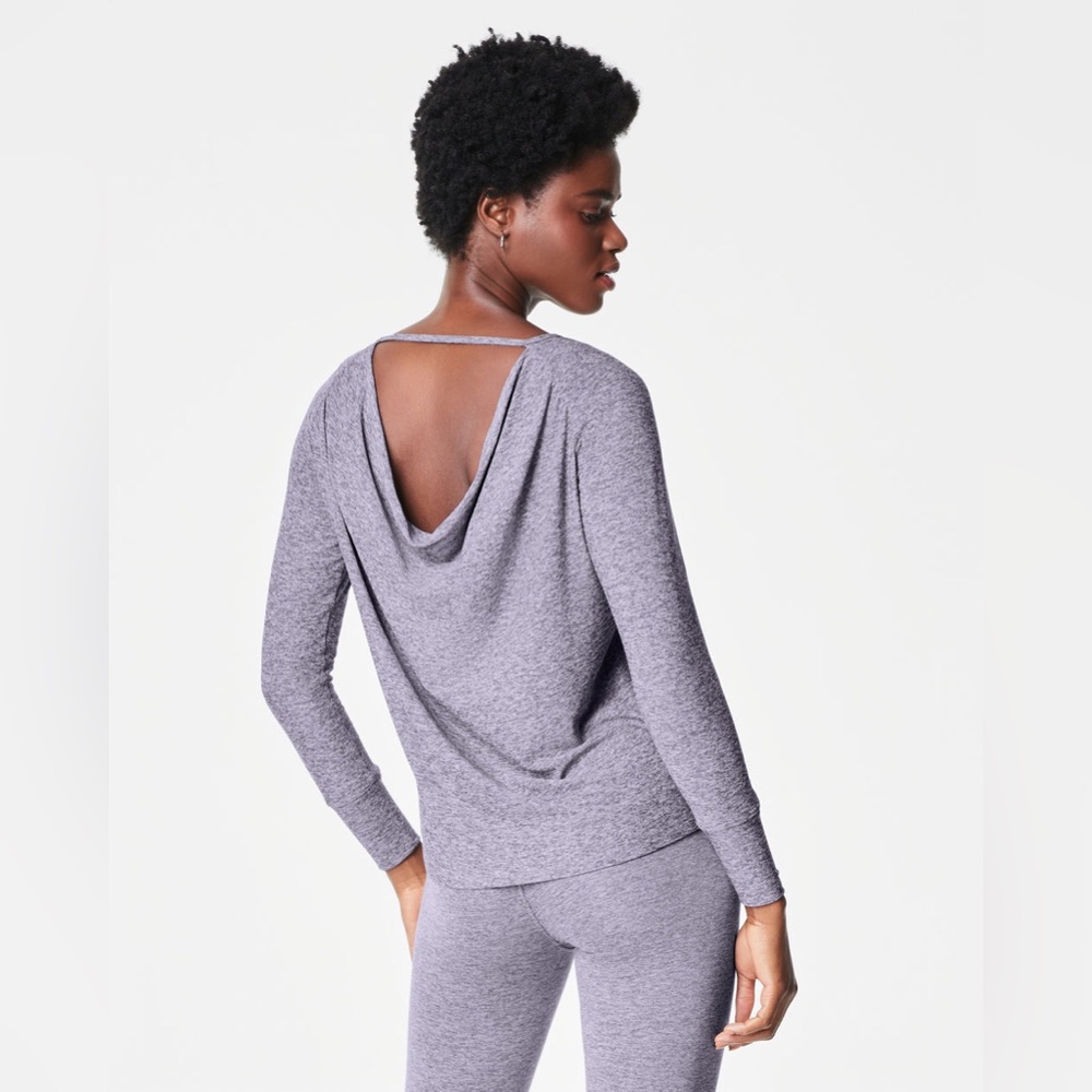 NWT SPANX Skysoft Open Back Long Sleeve Top